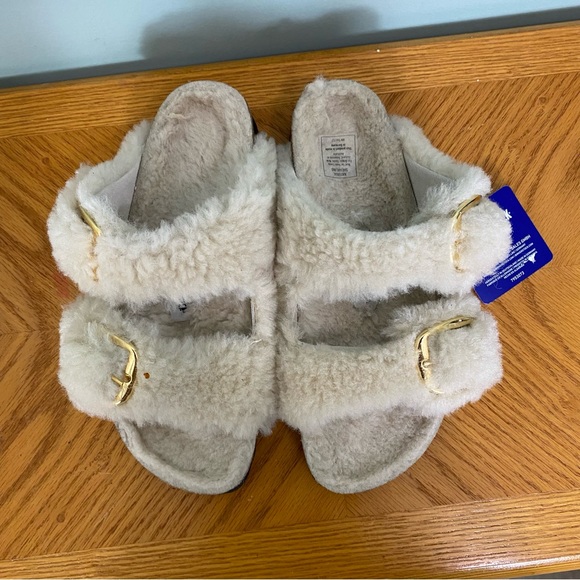 Birkenstock Shoes - Birkenstock Free People Arizona Big Buckle Teddy Sandals Cream Size‎ 39